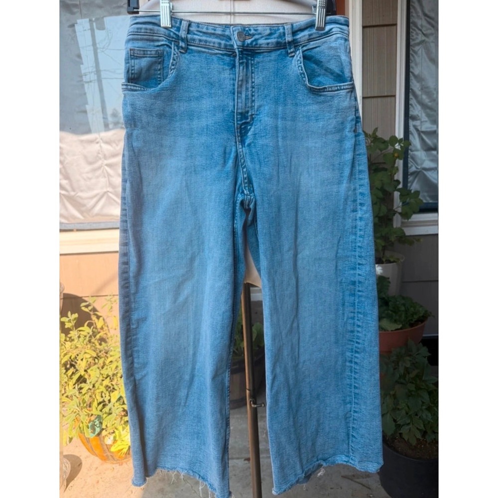 H&M Womens Wide Leg Jeans Light Wash Raw Hem High Rise Denim Blue Size 10